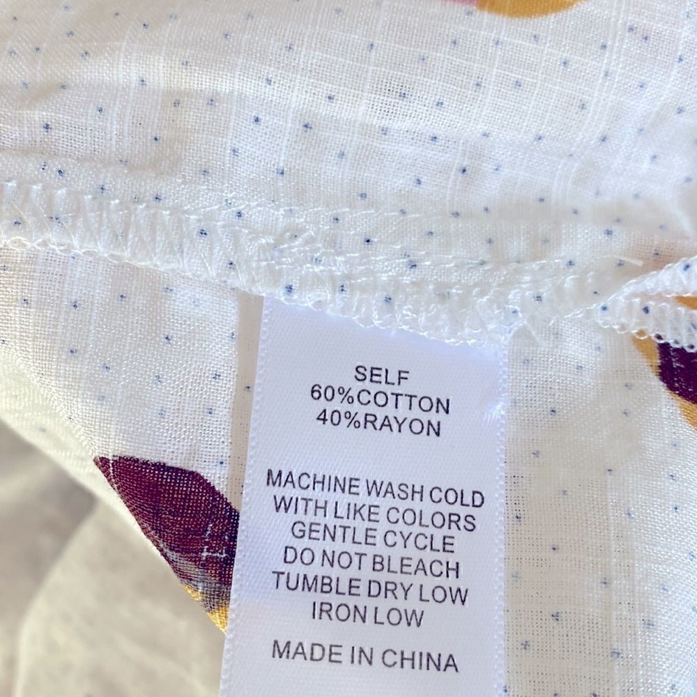 NWOT Hailey & Co Short Sleeve Collar Button Down Polka Dot Leaves/Trees Button S - Picture 7 of 12